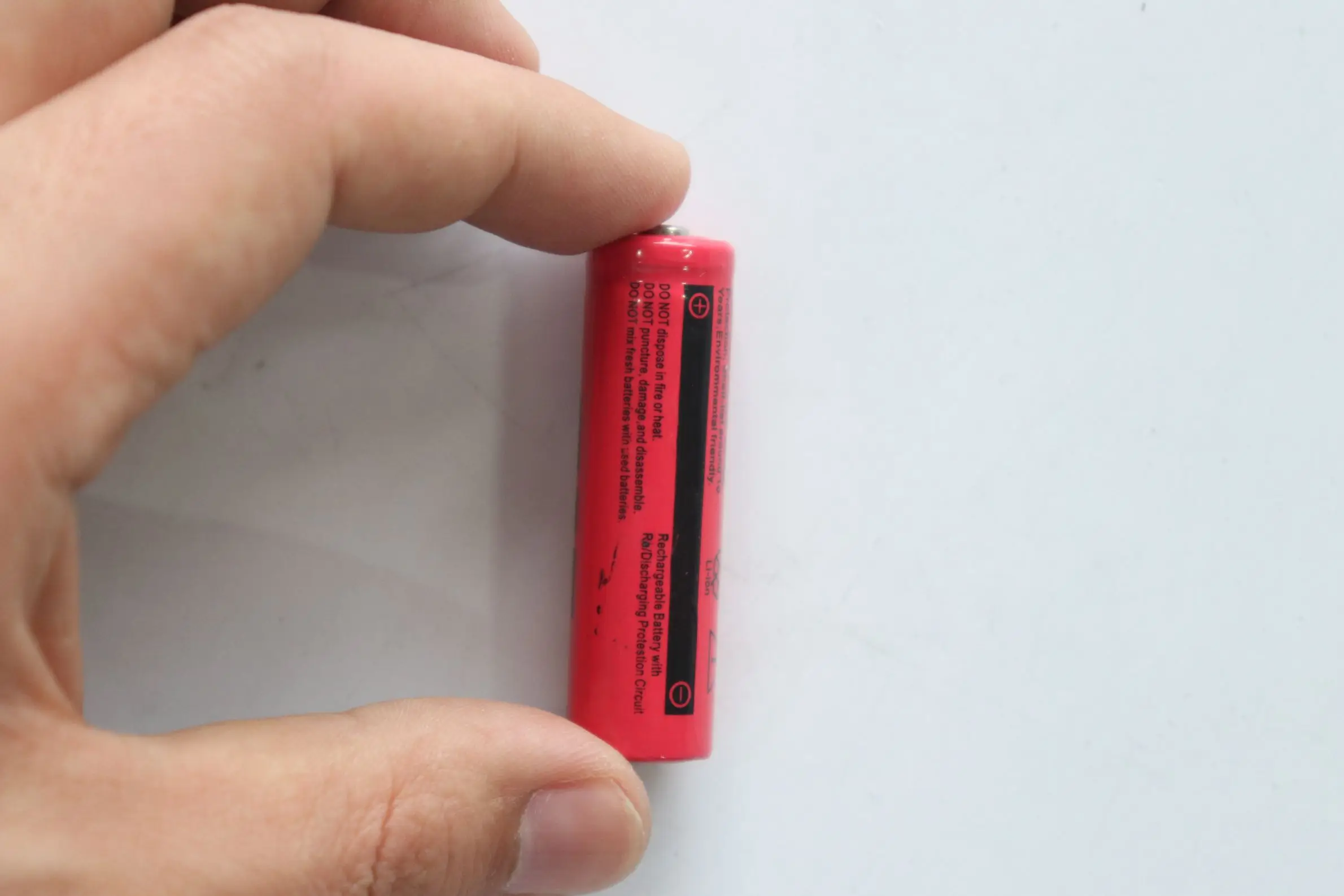 4 шт 2500mAh 14500 аккумуляторные батареи Универсальный красный цвет 3,7 V TR14500 литий-ионный аккумулятор набор для фонарика