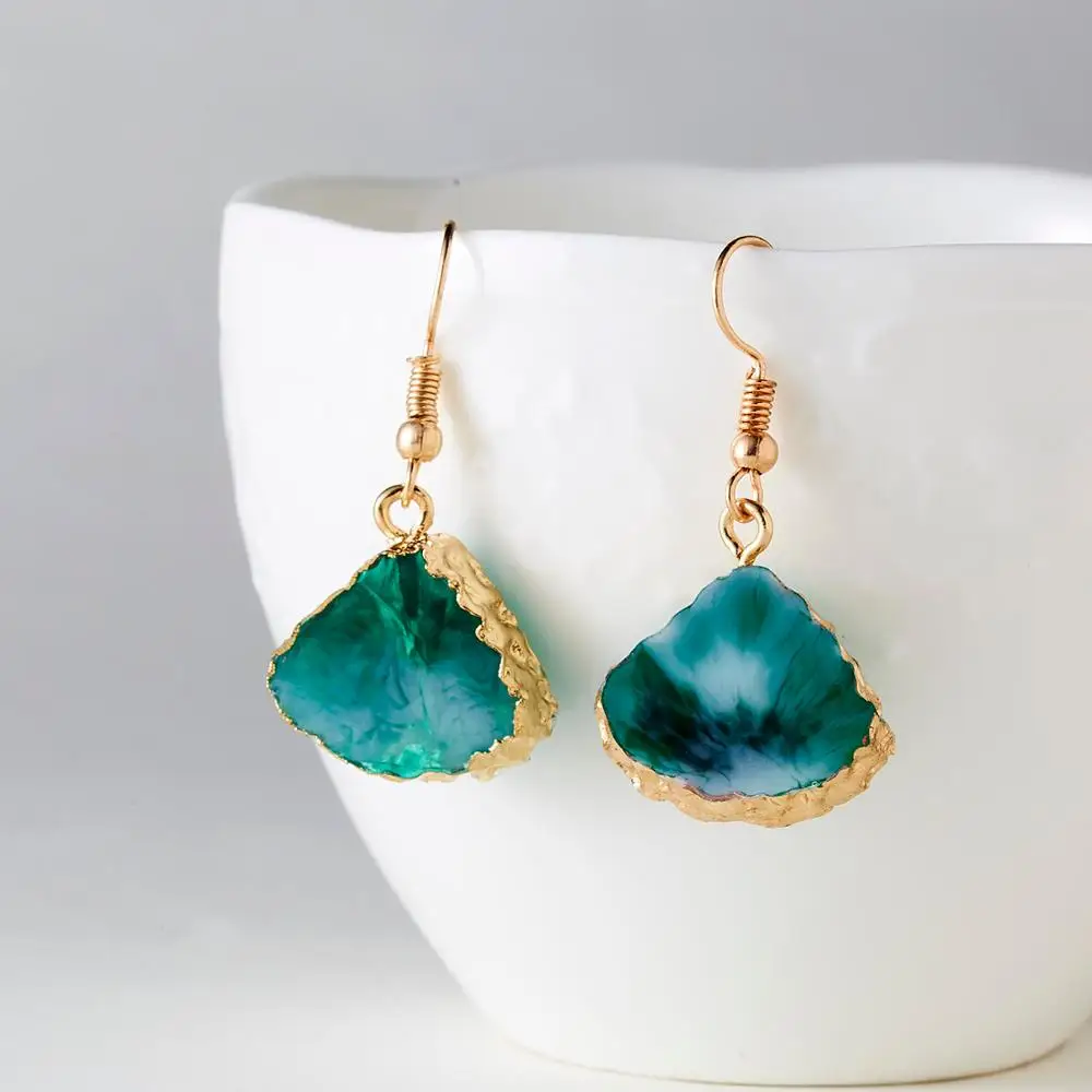 

2019 New Fashion Drop Earrings Women Boho Green Pink Stone Resin Earrings Geometric Triangle Femme Statement Jewelry Brincos