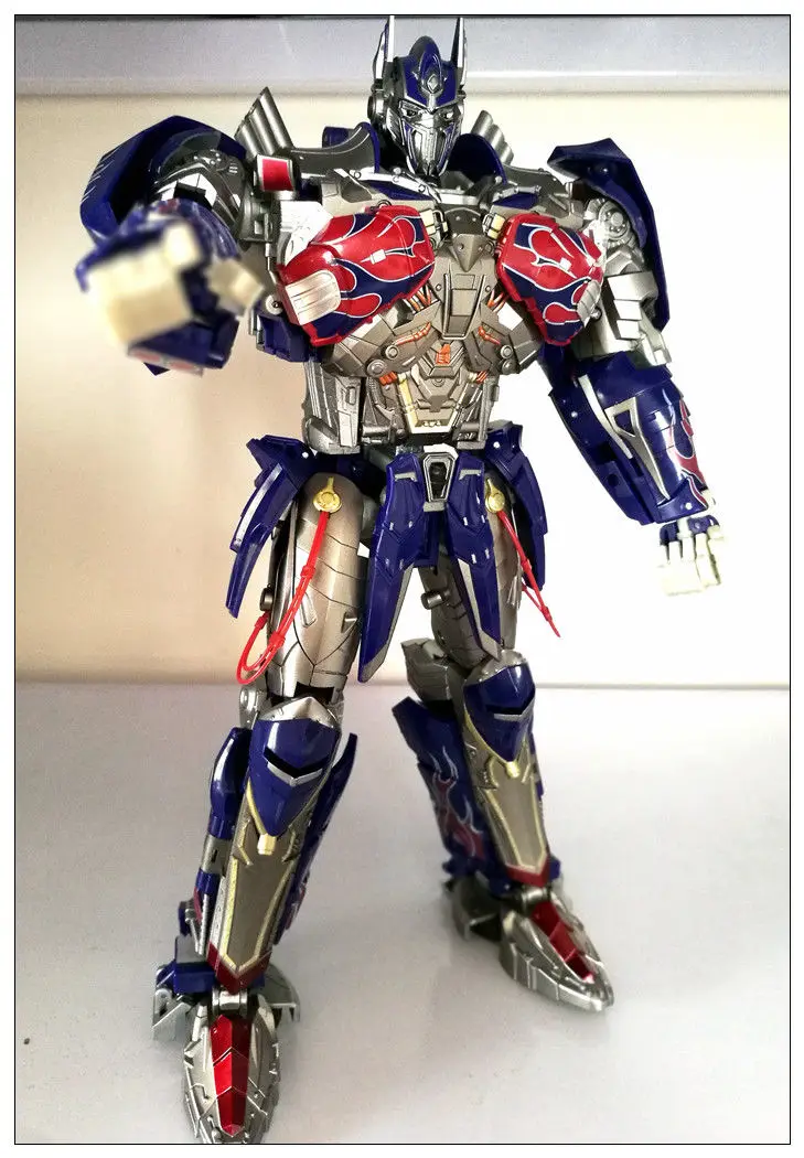 Новая трансформация уникальные игрушки UT R-02 OP Challenger OptimuPrime Gokin