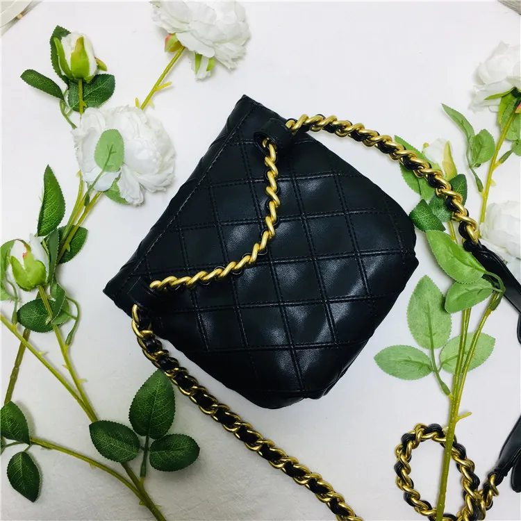 New fashionable wrinkled wide shoulder strap straddling waistband leather lady's breast bag in