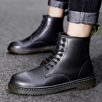 

Martin boots men fall 2020 new eight hole breathable leather boots a undertakes to outdoor fashion classic short boots