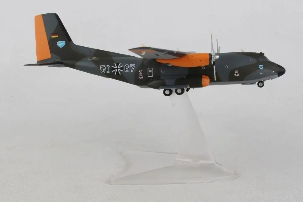 Herpa Luftwaffle transmall C-160 1/200 литье под давлением модель самолета