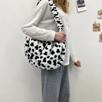 

2020 New Winter Women Plush Crossbody Bag Large Capacity Pleated Dumplings Cow Milk Printed Shoulder Bag Warm Fur Tote Bags