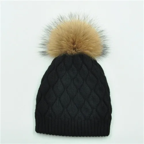Black natural fur Women Winter Hat Angora Knitted Wool Beanie Female New Fashion Casual Outdoor Thick Ladies Warm Fur Ball Hats - Color: Black natural fur