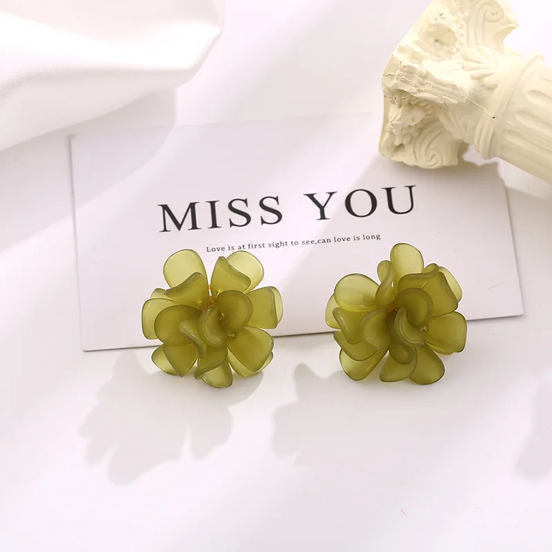 

Chic Green Beige 3D Acrylic Flower Stud Earrings For Women 2020 New Jewelry Korean Simple Pendientes Brincos