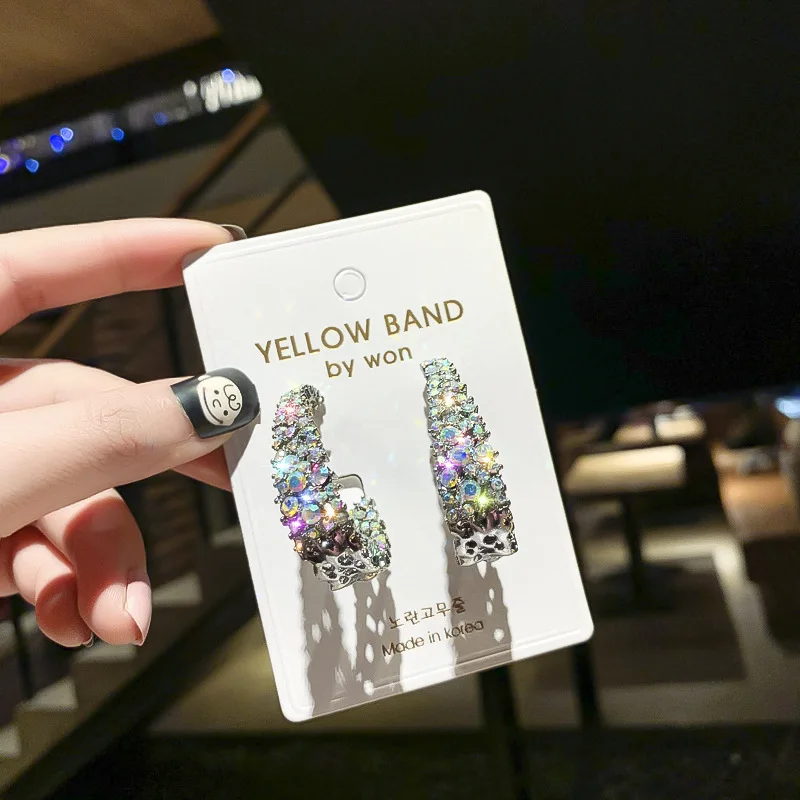 13256216968_1893186797