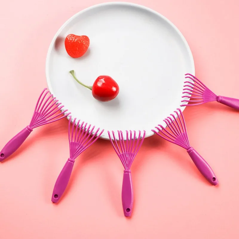 NEW Cat Massage Self Groomer Comb Interactive Skin Funny Comb Pet Products For Cats Corner 1pc