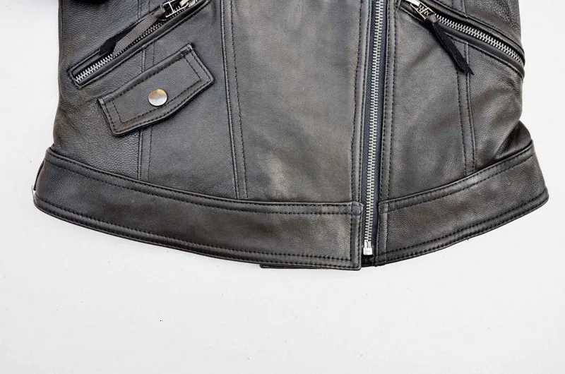 Фабричная Женская куртка из натуральной кожи для женщин, козья кожа, модная черная тонкая куртка-бомбер с заклепками, мотоциклетная куртка, Женская куртка