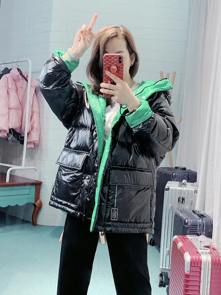 字母印花撞色短款羽绒服详情展示模特_09.jpg