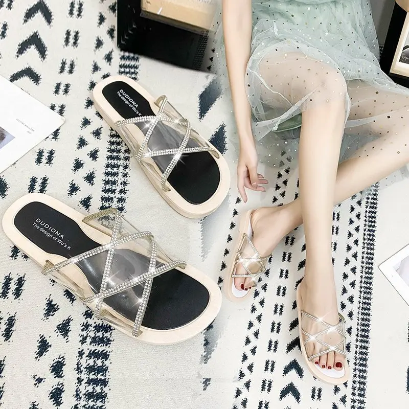 

Glitter Slippers Women Summer Sandals 2020 Fashion Transparent Bling Female Flip Flops Beach Diamond Flat Shoes Outdoor Sandals