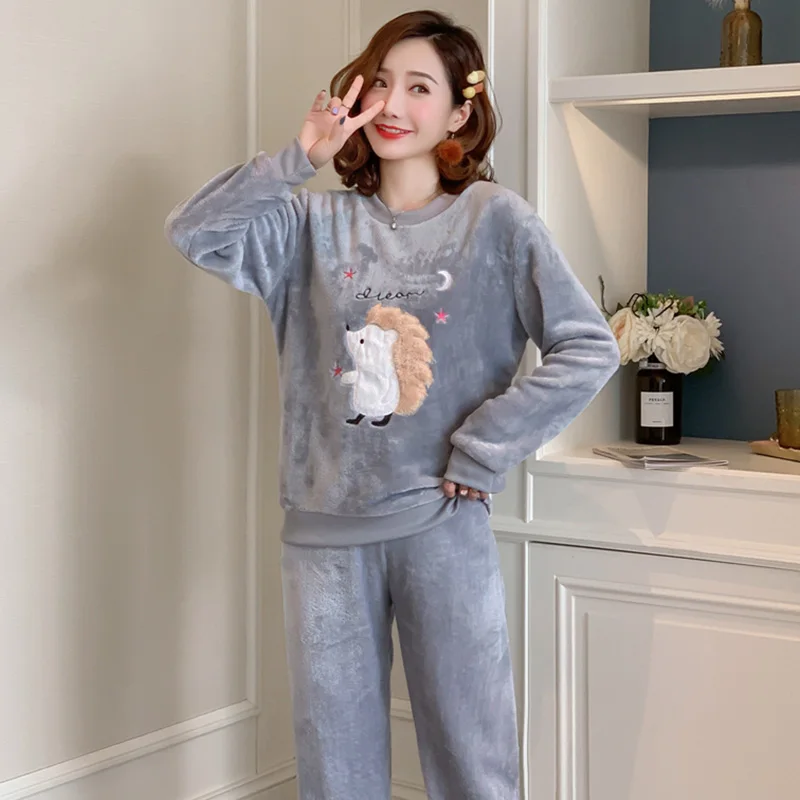 

Autumn And Winter Festival Ladies Pajamas Solid Color Small Fresh Pajamas Set Hedgehog Animal Pattern Ladies Casual Home Service