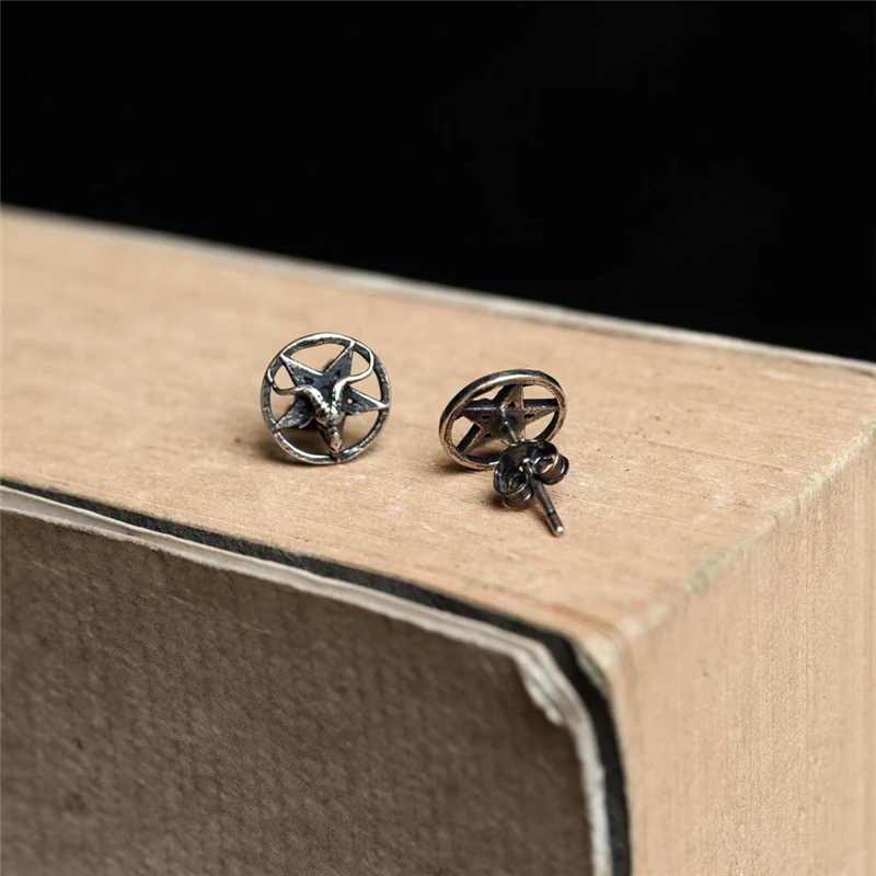 Demon skull earrings design