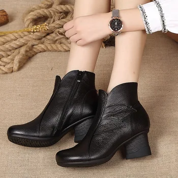 

Women's Cotton Shoes 2019 Autumn and Winter New Women's Shoes Thick Heel Plus Velvet Short Boots Round Head Mother Shoes Q13-41