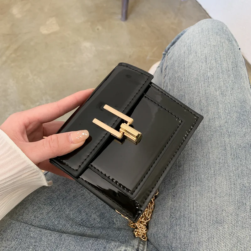 

New 2020 summer small bag female bag new net red patent leather mini bag wild messenger simple student bag