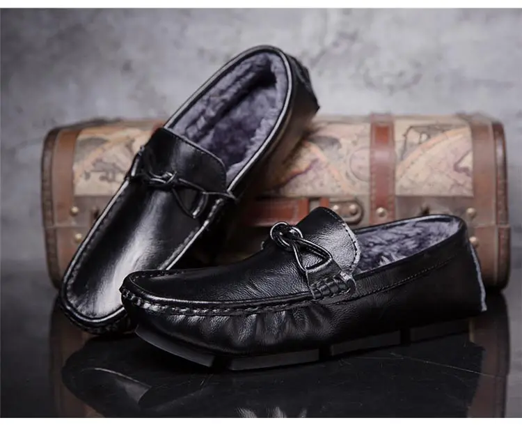 loafers with fur Leather Men Shoes Keep Warm Man Moccasins Shoes Male Flats Slip On Loafer Plush Winter Boat Shoe Big Size Black