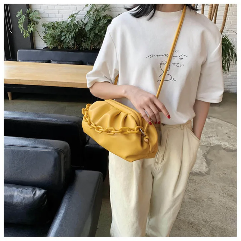 2022 Retro Women Dumplings Messenger Bag Designer Chain New Fashion Cloud Female Crossbody Shoulder Bag Tide Handbag Clutch Bag