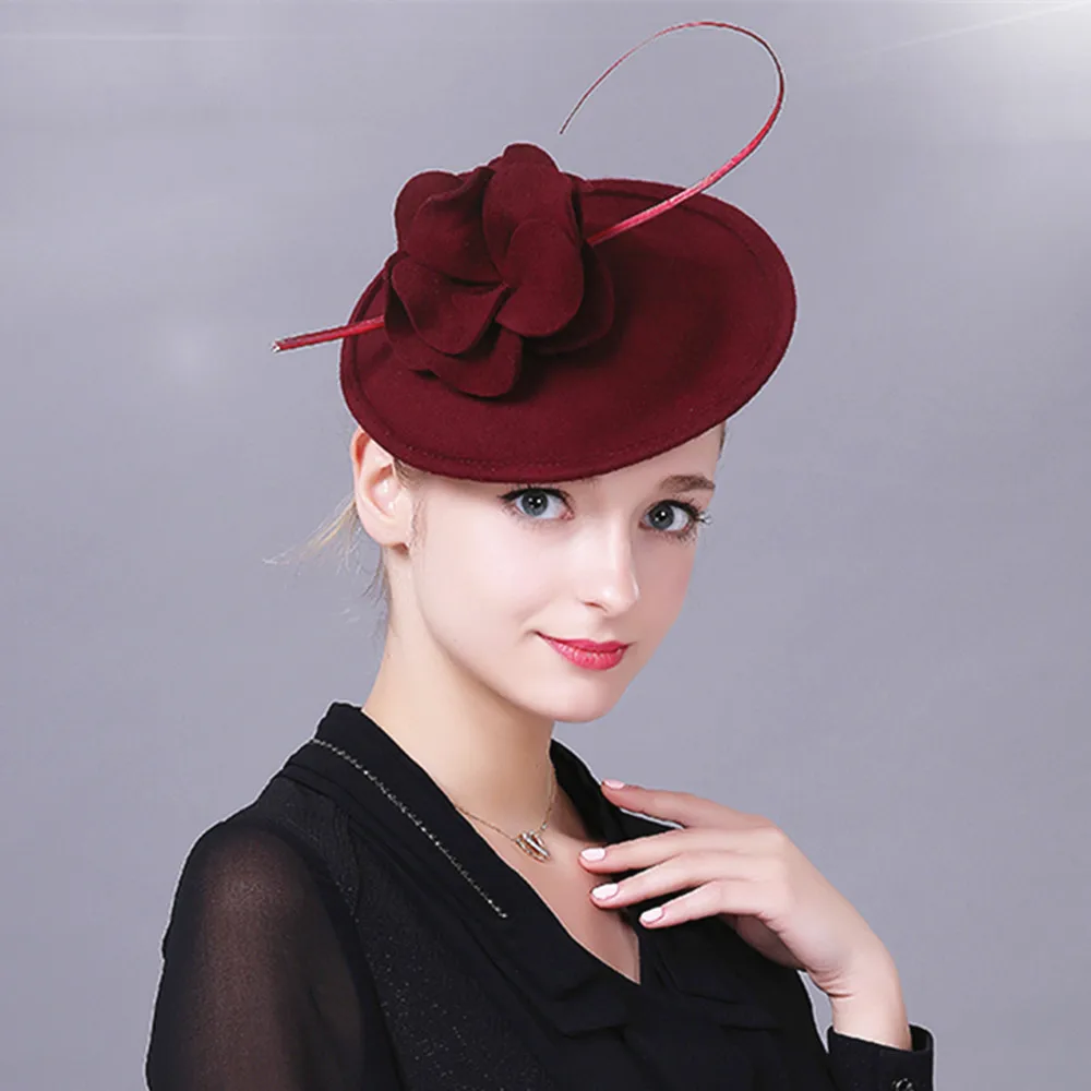 Королевский Свадебный церковный Fedoras Шляпы женские элегантные Кентукки Дерби шляпа очарование шляпка невесты Британский Чай Вечерние шляпы красная шерстяная, фетровая шляпа