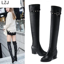LZJ/пикантные женские кожаные сапоги на теплом каблуке; сезон осень-зима; Черные Сапоги выше колена; женские туфли-лодочки на платформе и не сужающемся книзу массивном каблуке; женская обувь