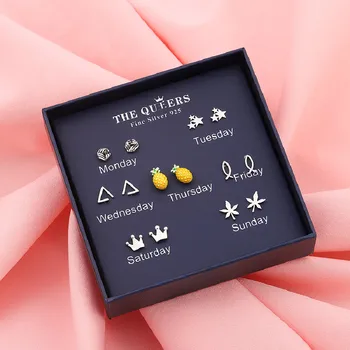 

New 925 Sterling Silver Needle Earrings One Week Gift Box Temperament Net Red Fashion Star And Moon Combination Gift Set