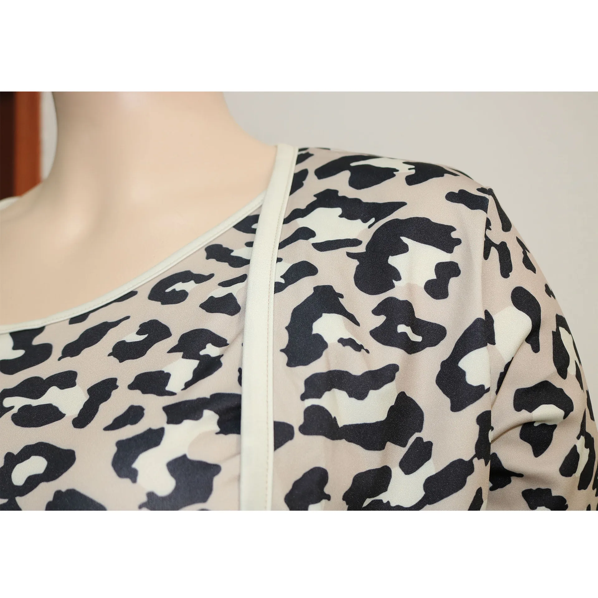 Yitonglian Women's Leopard 2 Pieces Printed  Cardigan Sets Plus Size Sexy Party Set Club Slim Set