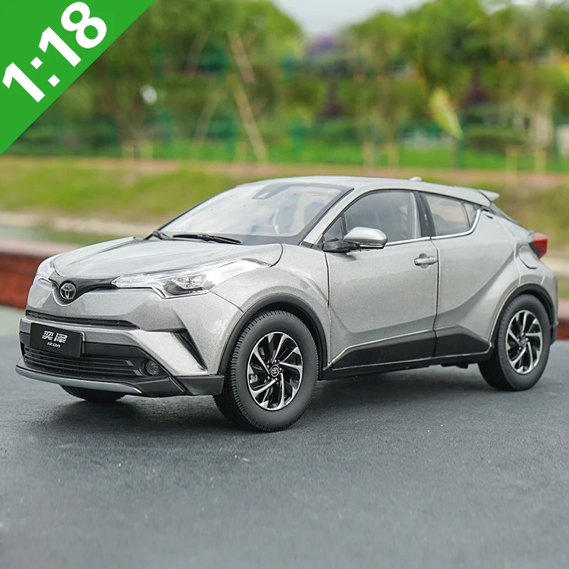 1:18 Toyota IZOA сплав модель автомобиля статические металлические модельные автомобили оригинальная коробка для подарков коллекция