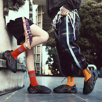 

2020 spring and summer new men's shoes sandals beach shoes couple casual Roman slippers ins tide