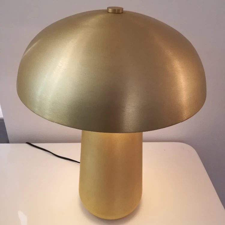 

Energy Saving Table Light Hotel Cheap Desk Light Stable Quality Metal Material Home Reading Room Desk Light Home Deco