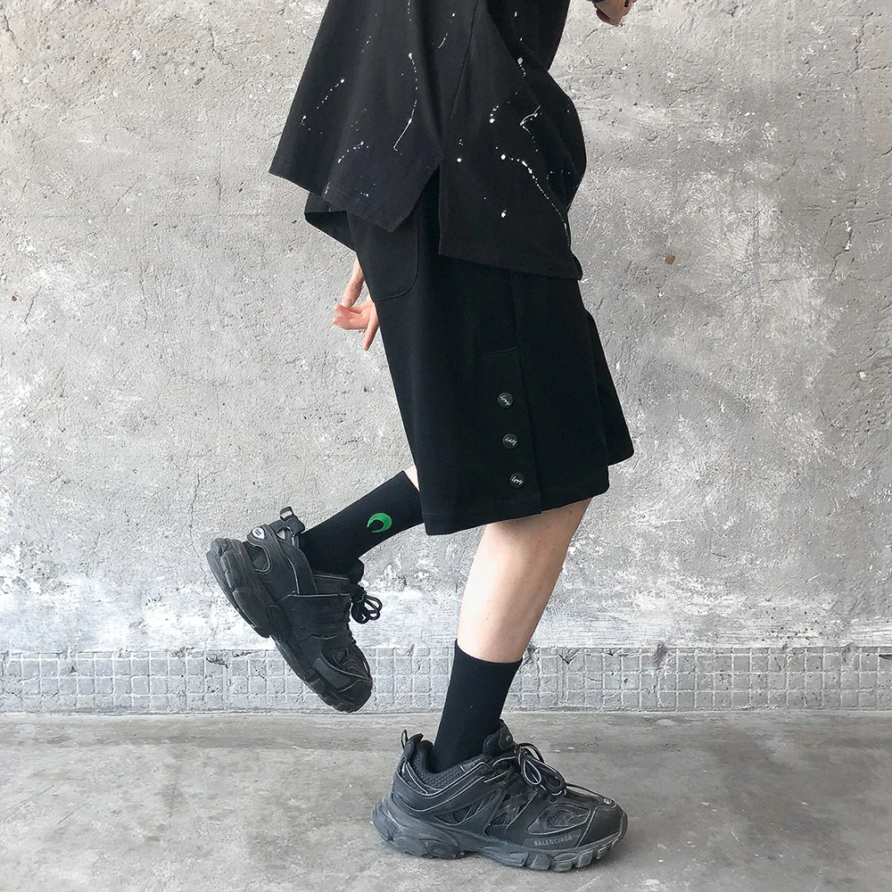 

Summer 2020 hot shorts men's solid color fashion trend shorts men's summer loose loose breathable casual shorts beach shorts