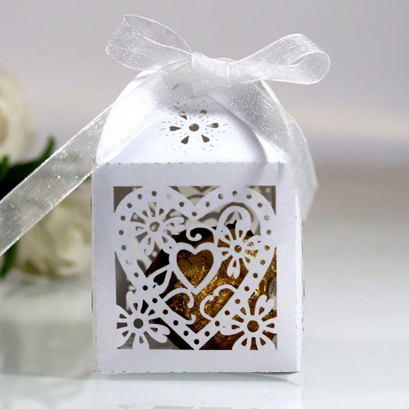 10pcs Love Heart Hollow Flower Box Candy Gift Box Packaging Wedding Cardboard Dragee Cookie Bags Gift