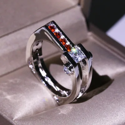 

Fashion Charm Ring Black Gold Red Zircon Transparent Zircon Gemstone Jewelry Ladies Ring Wedding Jewelry Luxury Gift