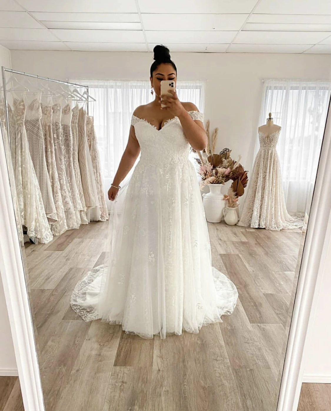 V Neck Plus Size Wedding Dresses 2022 