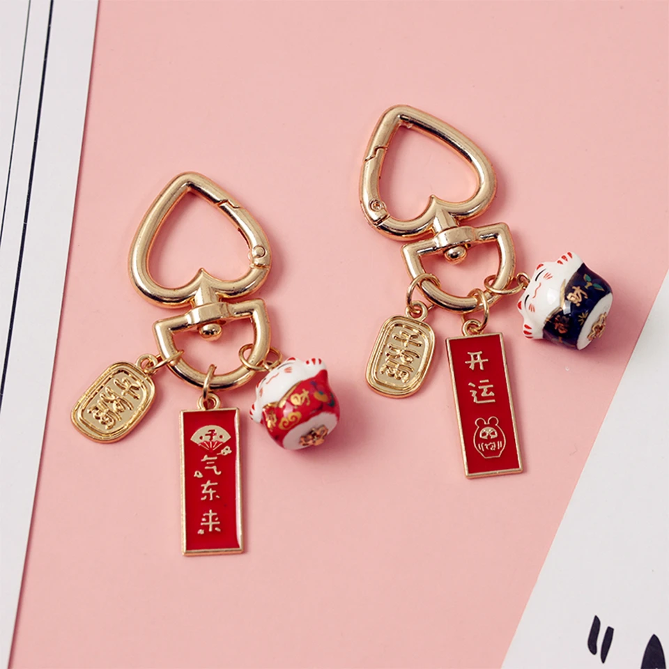 Llaveros bonitos para parejas japonesas, llaveros para llaves de coche,  decoración de bolsa, amuletos colgantes de gato de la suerte para Airpods  para Samsung Galaxy Buds, regalo|Llaveros| - AliExpress