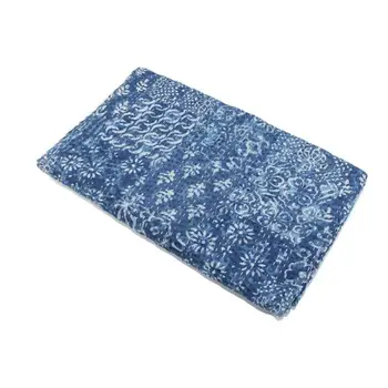 

Bedspread quilted "patcwork"