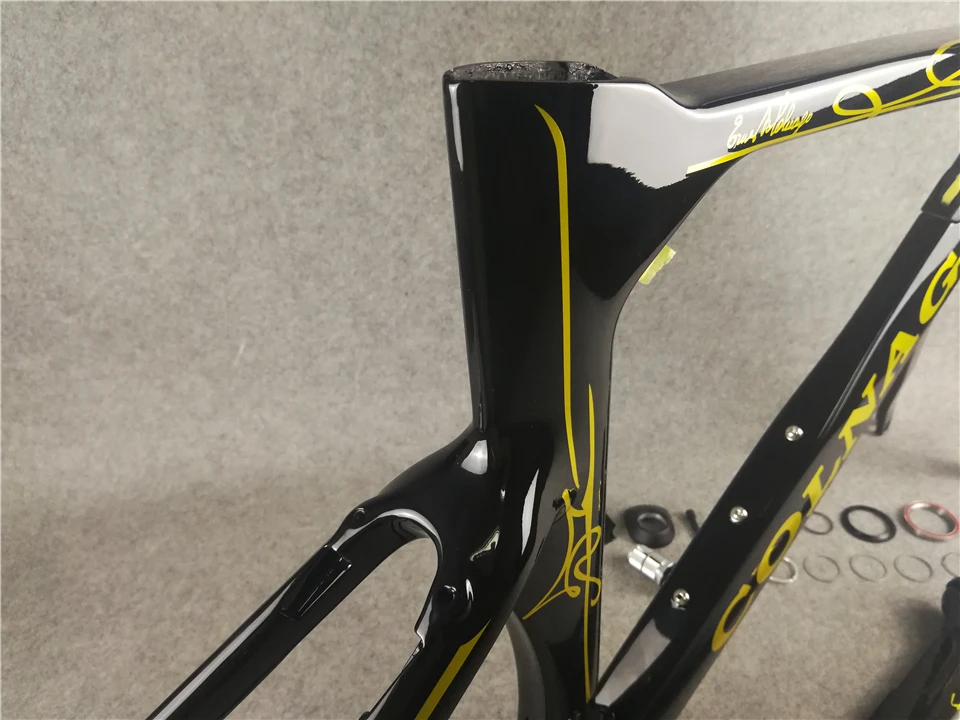 Черный глянцевый углеродный дорожный каркас Colnago Concept T1000 с золотым логотипом +