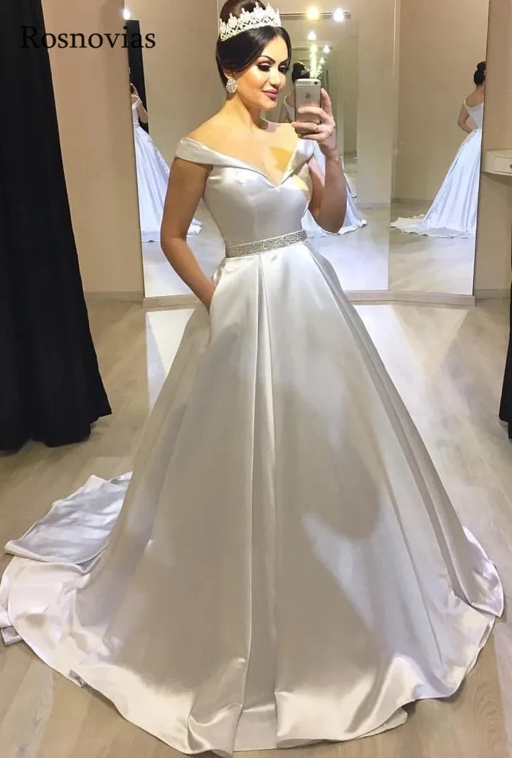 

Off Shoulder Stain Wedding Dresses With Pockets Zipper Back Modest Simple Garden Long Bridal Gowns Robe De Mariee Custom