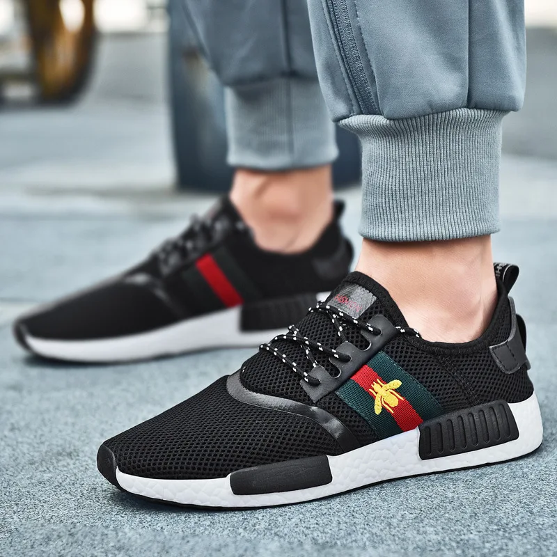 

Small Bee Shoe 2019 Autumn New Style Fly Netting Surface Breathable Shoes White Couples Large Size Fashion Versatile