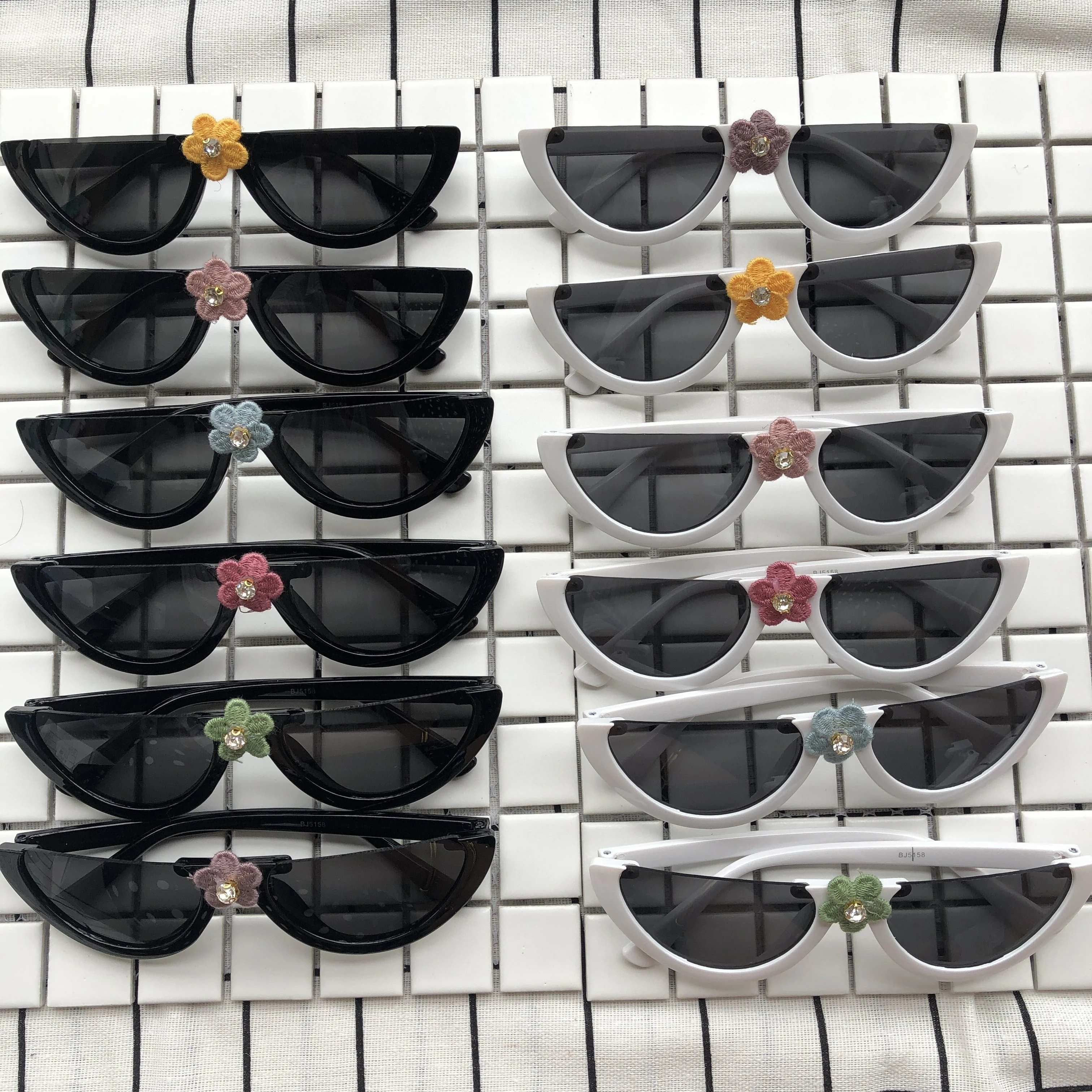 

2019 Creative Women Folower Diamond Sunglasses Half Frame Handmade Eyewear Fashion Vintage Sun Glasses Small Shades Eyeglass