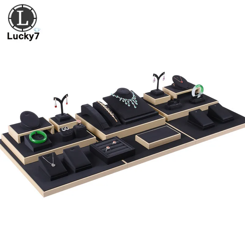 

Black Leather Jewelry Display Props Leather Set Ring Earrings Necklace Jewelry Jade Counter Display Window Display Prop Showcase