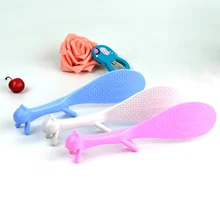 Милая рисовая ложка в форме белки из мультфильма, рисоварка с антипригарным покрытием без царапин, кухонные принадлежности, инструмент, случайный цвет