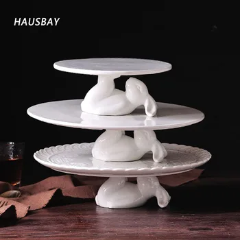 

Cute Rabbit Ceramic Cake Dish Decorative Plate Cake Tray Dessert Holder Wedding Decoration Supplies Pottery With Hare 08153