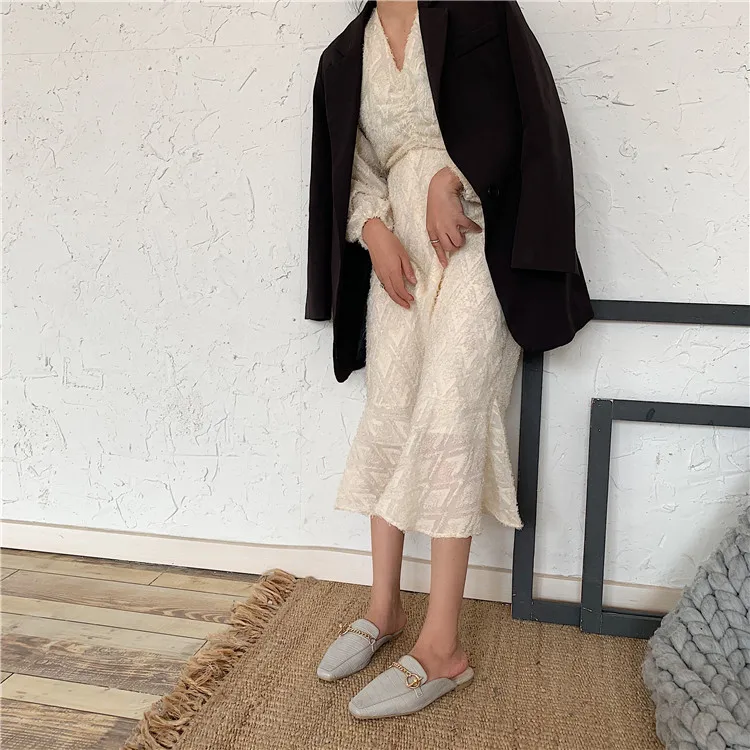 Бренд molan Designers; коллекция года; сезон весна; Новинка; модная Роскошная золотая металлическая цепь; кожаные тапочки на плоской подошве; слипоны; лоферы; шлёпанцы; вьетнамки