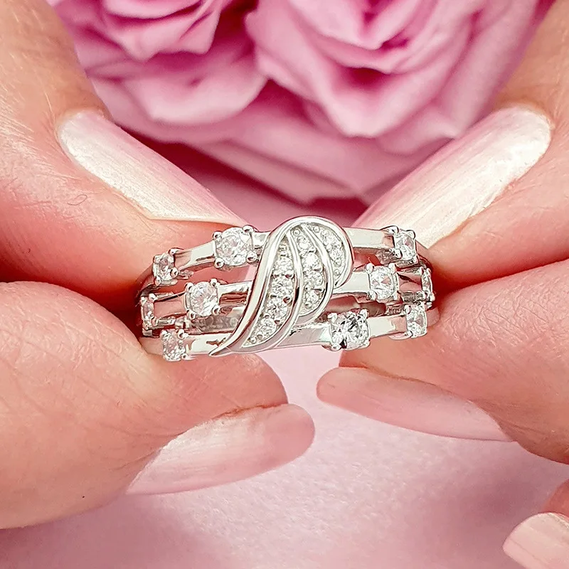 

Creative Exquisite Three Row Hollow Design Rings with Wings Shape Zircon Rings for Women Wedding Engagement Jewelry