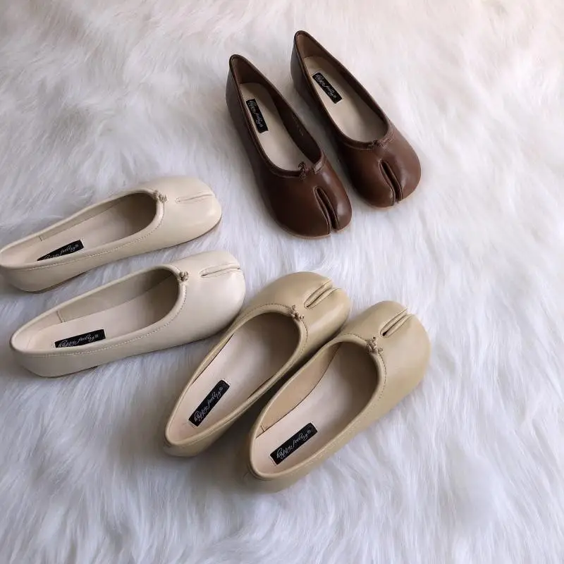 Tabi/женские туфли ниндзя из микрофибры; удобная обувь на плоской подошве; тапочки с раздельным носком; лоферы на мягкой подошве; однотонные женские мокасины; Размеры 35-40
