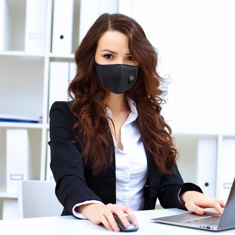 

100pcs Face Mask Training Cycling Mask Anti Dust Air Purifying Mouth Masks Black Carbon Dust Haze Fog Respirator Dustproof Masks