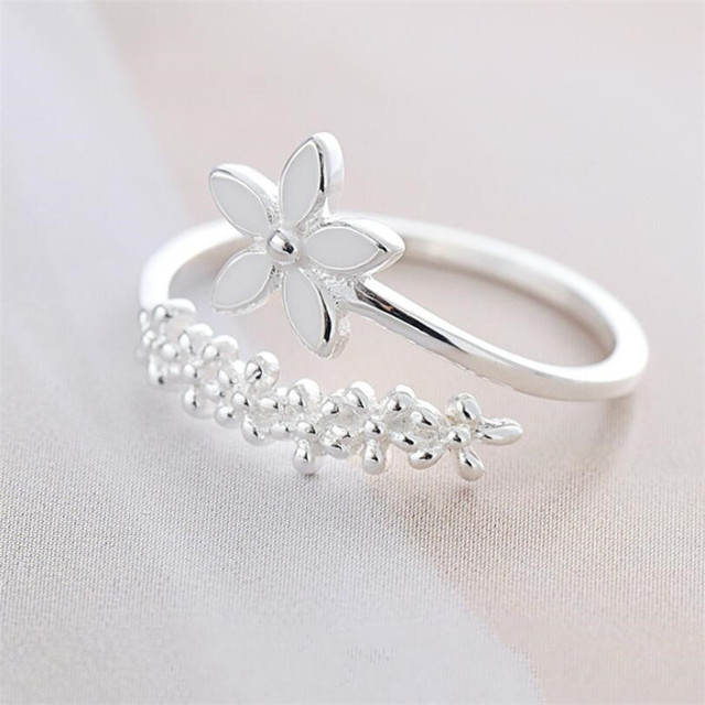 Elegant Daisy Flower Rings Couple Silver Color Adjustable Open Rings For Women Bride Engagement Wedding Ring Jewelry Gift