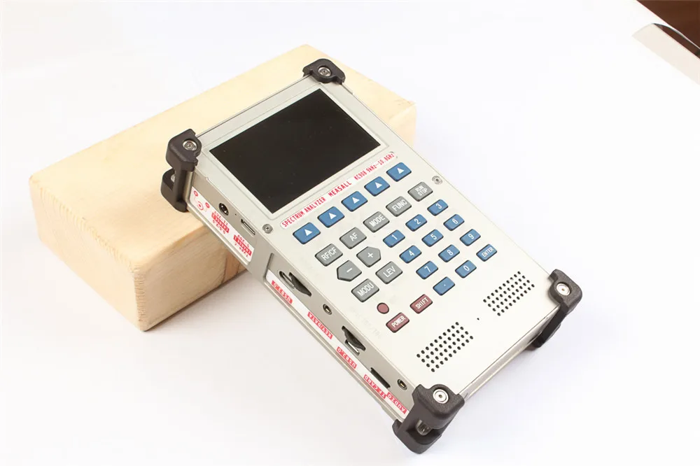 KC908 9kHz-10.8GHz real time spectrum analyzer