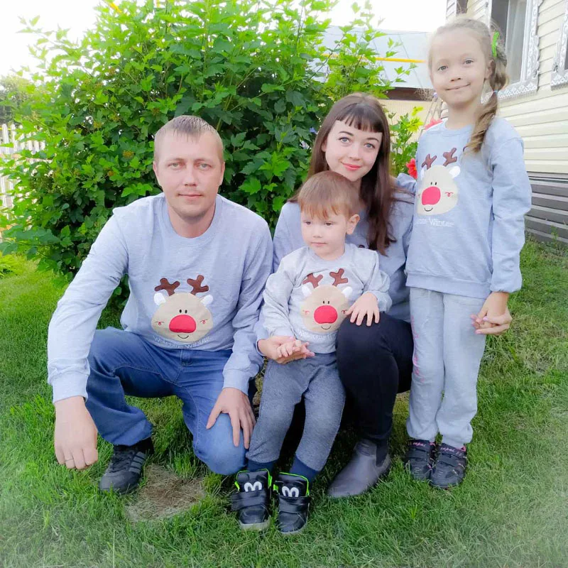 Одежда для семьи Новогодняя Рождественская одежда с оленем для мамы, дочки, папы и сына, семейная хлопковая футболка для мальчиков и девочек Одинаковая одежда для семьи
