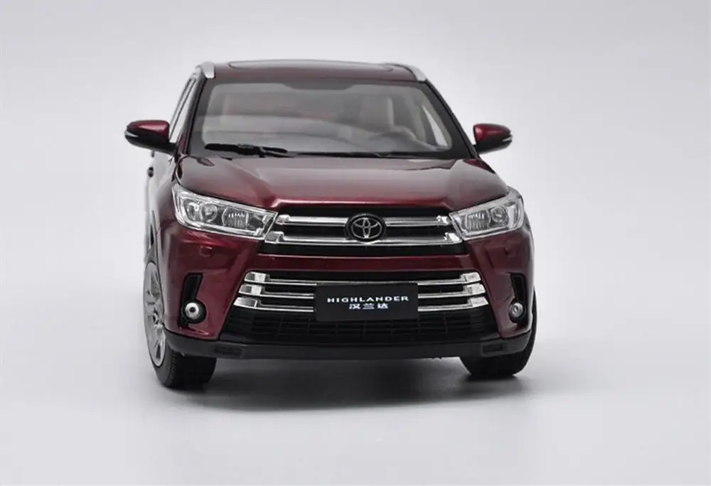 1/18 Масштаб Toyota Highlander красный литье под давлением автомобильные модельные игрушки, коллекционные подарки