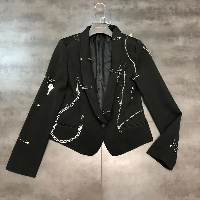Знаменитостей новая осенняя Дамская цепочка в стиле панк маленький костюм куртка короткий Блейзер Пальто Женская тонкая куртка на одной пуговице