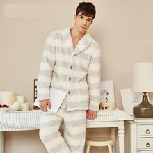 Зимняя новая пара утолщенных красивых бархатных нагрудных лацканах Домашняя одежда костюм Мужская теплая Пижама